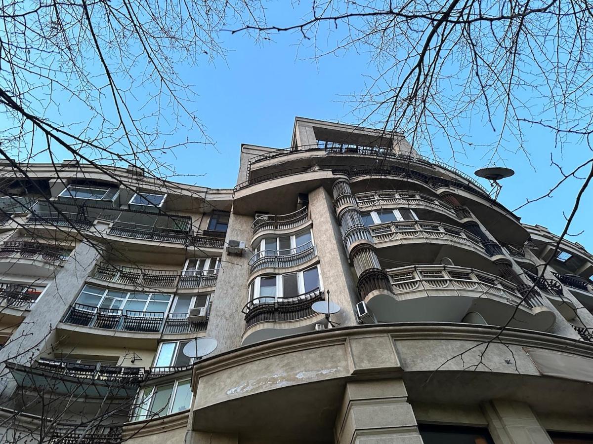 Unirii Lake Tribunal Bucharest Exterior photo