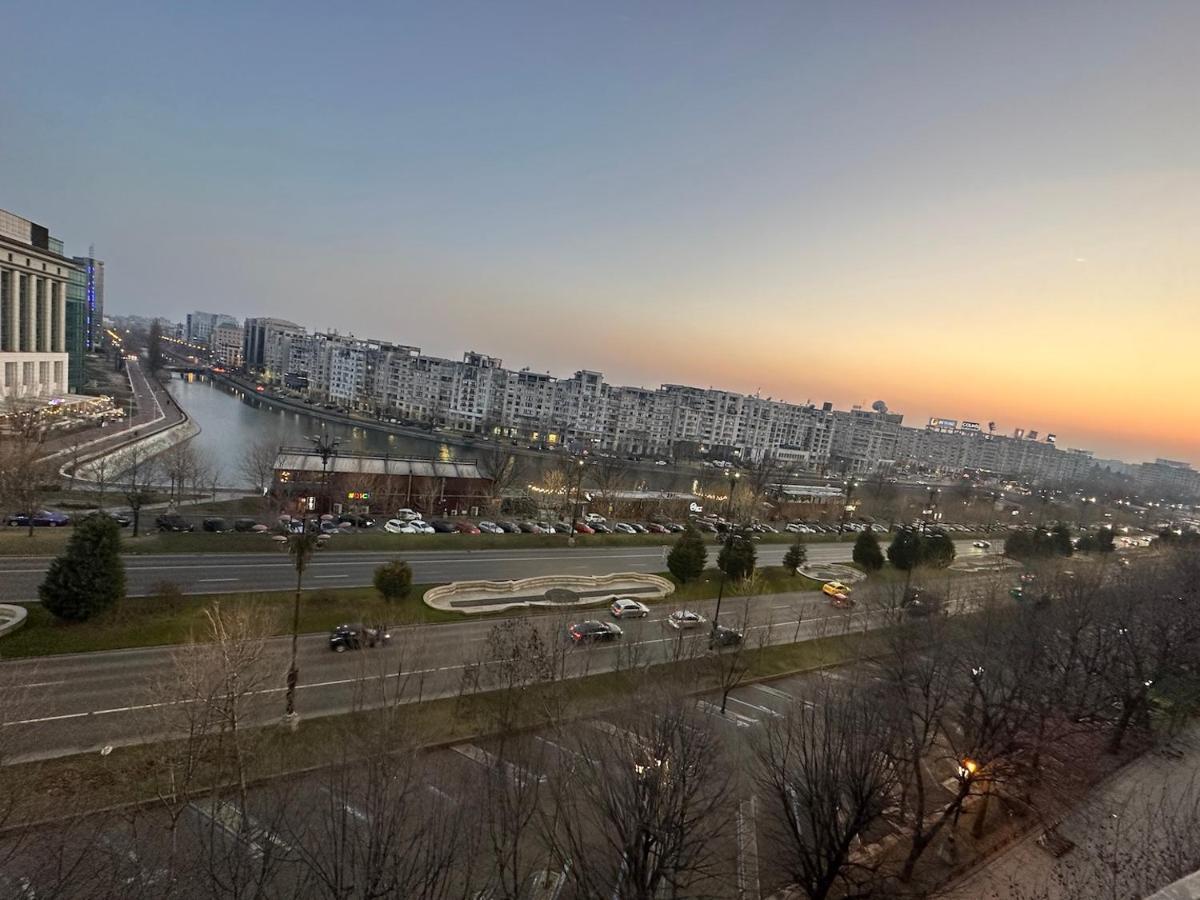 Unirii Lake Tribunal Bucharest Exterior photo